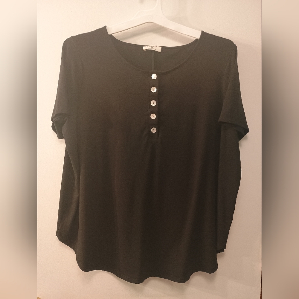 Zenana Outfitters Black  T-Shirt Relaxed Fit